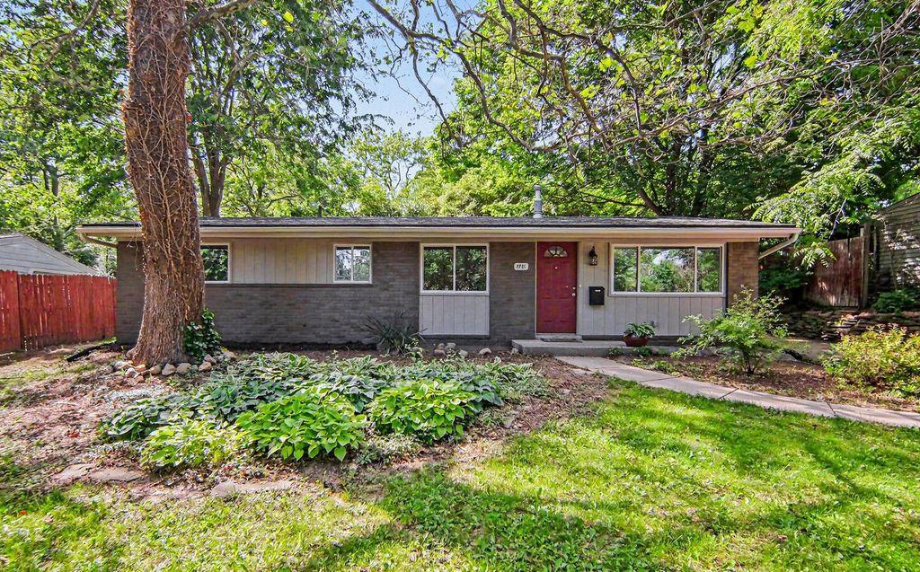 2731 Canterbury Road, Ann Arbor, MI 48104
