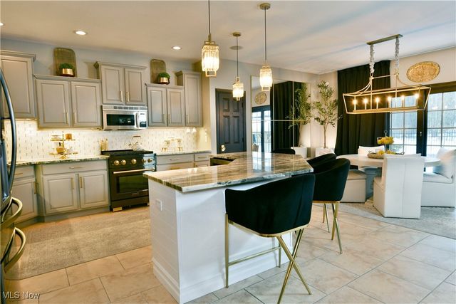 242 Howland Terrace Boulevard, Warren, OH 44484