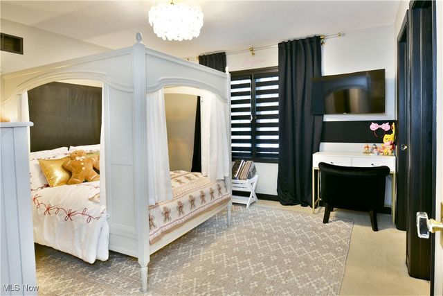 242 Howland Terrace Boulevard, Warren, OH 44484