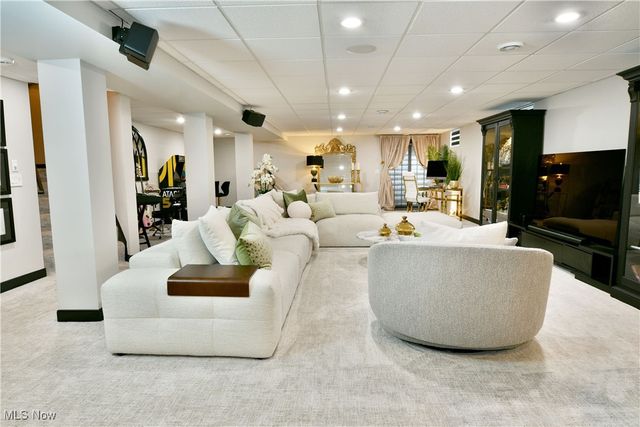 242 Howland Terrace Boulevard, Warren, OH 44484