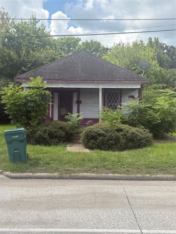 1439 Interstate 10 E, Beaumont, TX 77701