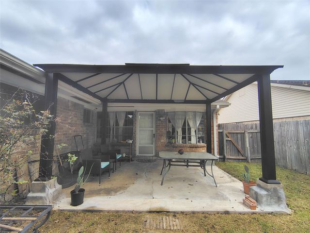 2227 Quail Valley East Drive, Missouri City, TX 77459