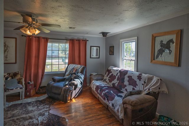 157 S Springfield Street, Welch, OK 74369