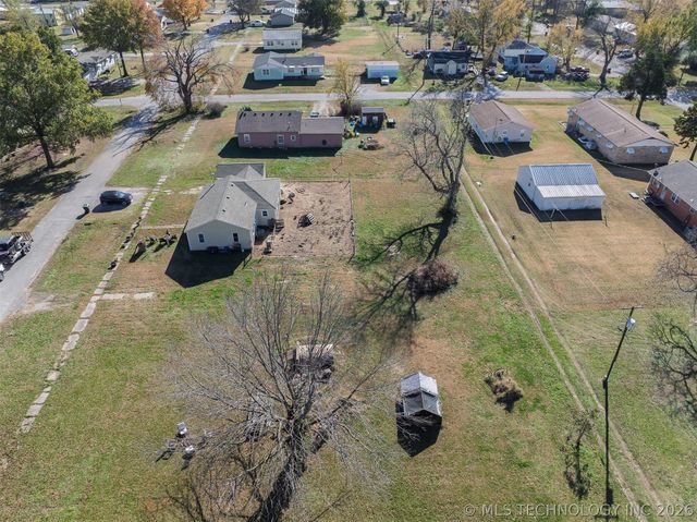 157 S Springfield Street, Welch, OK 74369