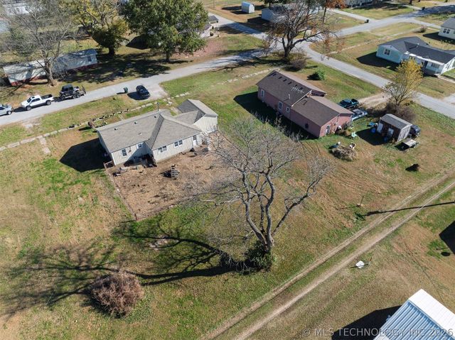157 S Springfield Street, Welch, OK 74369