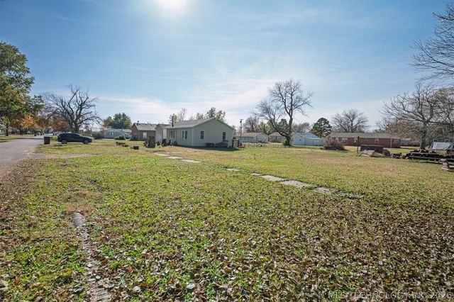 157 S Springfield Street, Welch, OK 74369
