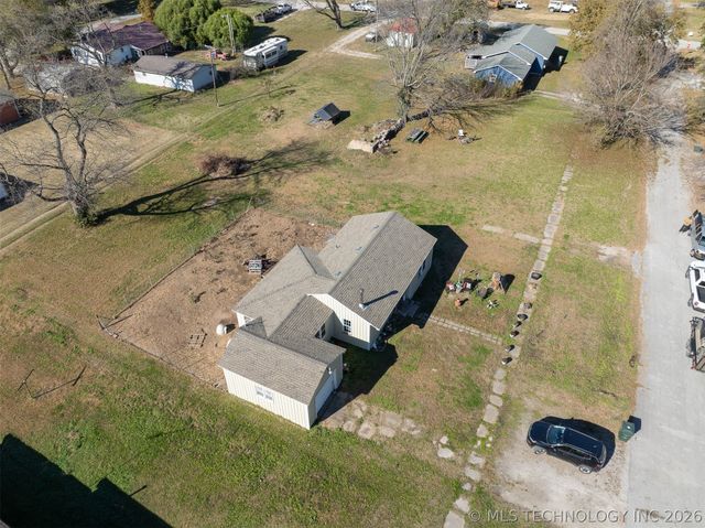 157 S Springfield Street, Welch, OK 74369