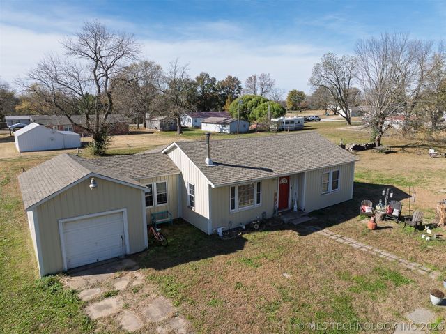 157 S Springfield Street, Welch, OK 74369