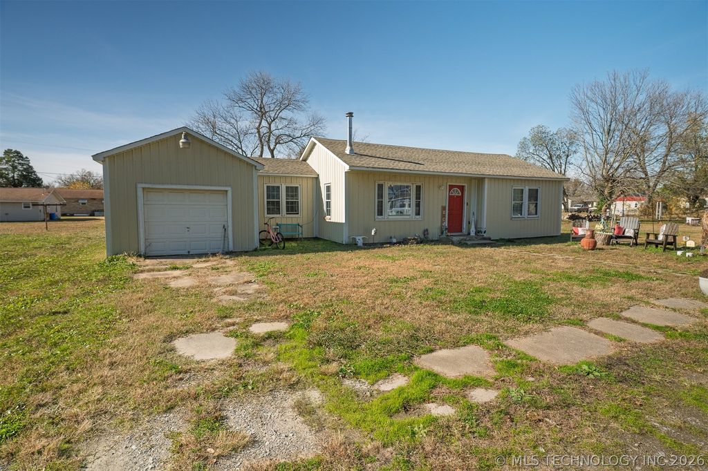 157 S Springfield Street, Welch, OK 74369
