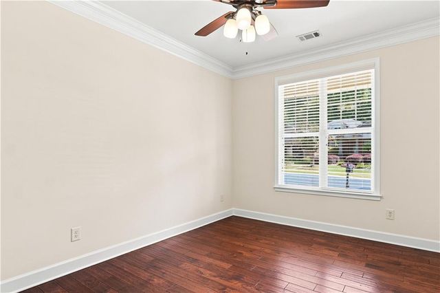 637 Laurel Crossing, Canton, GA 30114