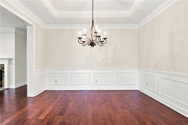 637 Laurel Crossing, Canton, GA 30114