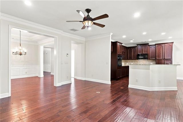 637 Laurel Crossing, Canton, GA 30114