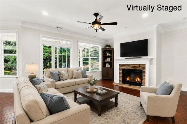 637 Laurel Crossing, Canton, GA 30114