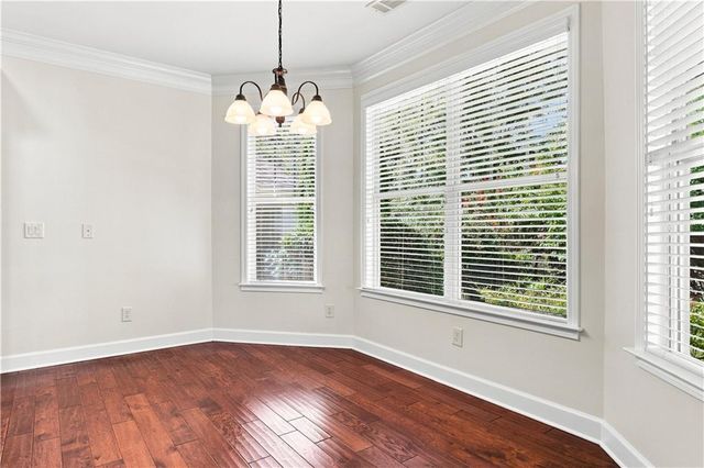 637 Laurel Crossing, Canton, GA 30114