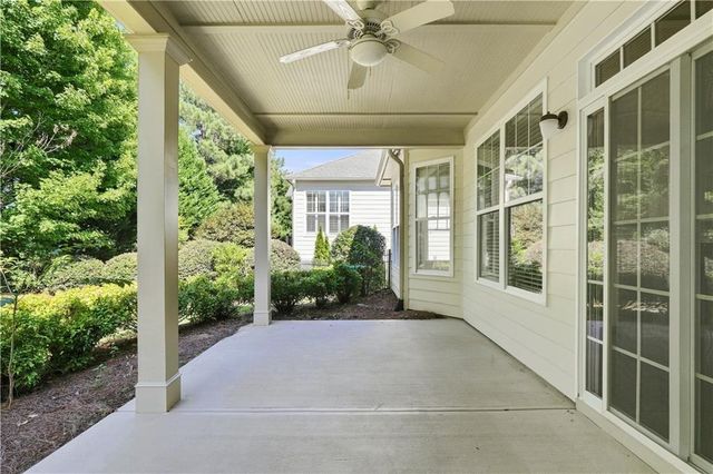 637 Laurel Crossing, Canton, GA 30114