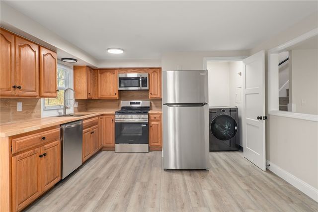 99 Cove Street 99, East Providence, RI 02915