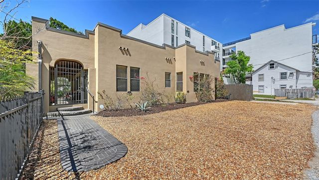 1563 4TH STREET, Sarasota, FL 34236