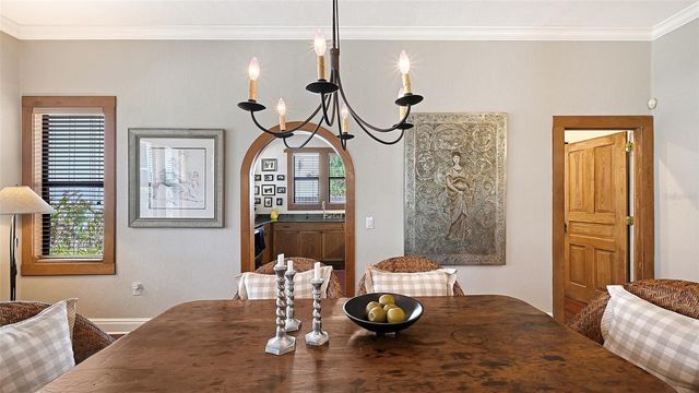 1563 4TH STREET, Sarasota, FL 34236