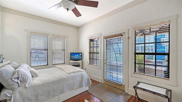 1563 4TH STREET, Sarasota, FL 34236