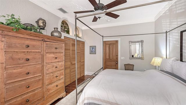 1563 4TH STREET, Sarasota, FL 34236