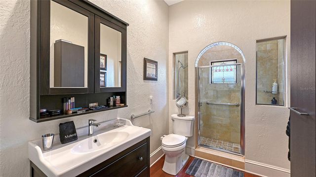 1563 4TH STREET, Sarasota, FL 34236