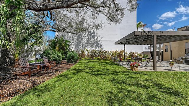 1563 4TH STREET, Sarasota, FL 34236
