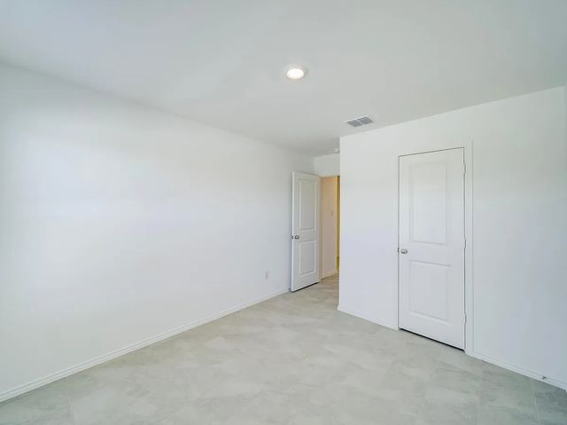 352 Sun Bluff Road, Fort Worth, TX 76052