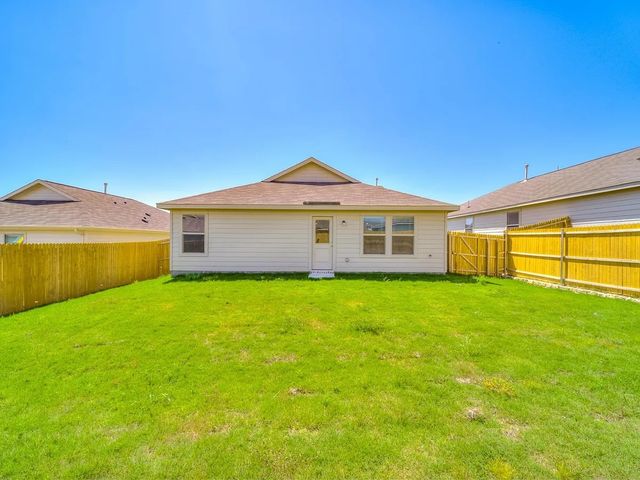 352 Sun Bluff Road, Fort Worth, TX 76052