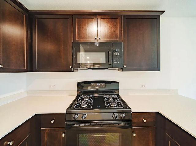 352 Sun Bluff Road, Fort Worth, TX 76052