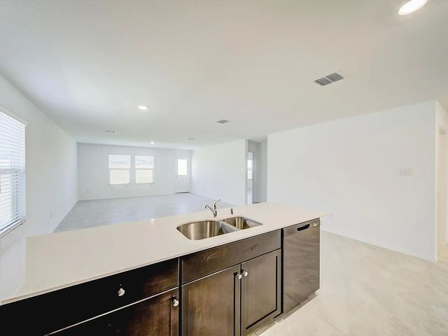 352 Sun Bluff Road, Fort Worth, TX 76052