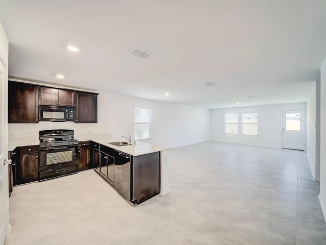 352 Sun Bluff Road, Fort Worth, TX 76052