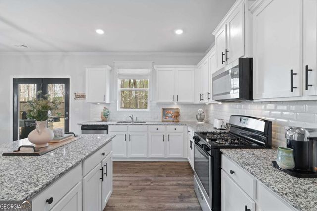 366 Barnwood Lane, Dawsonville, GA 30534