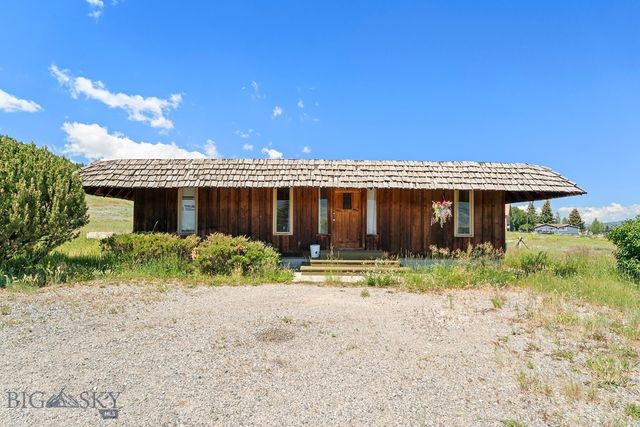 390 Holmes Avenue, Butte, MT 59701