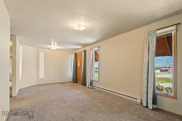 390 Holmes Avenue, Butte, MT 59701