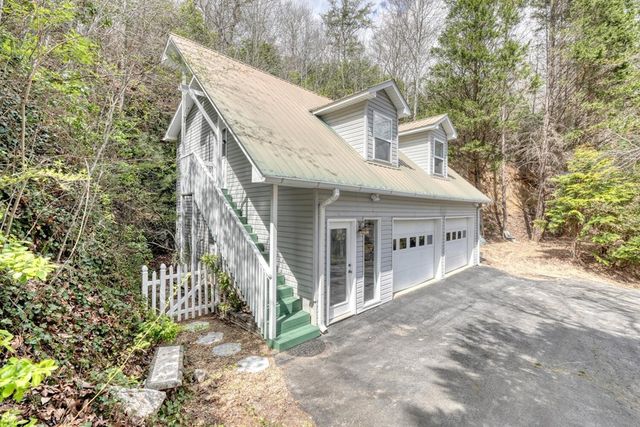 3023 Bear Lane, Hiawassee, GA 30546