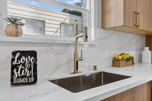 356 Belleview Dr, San Leandro, CA 94577