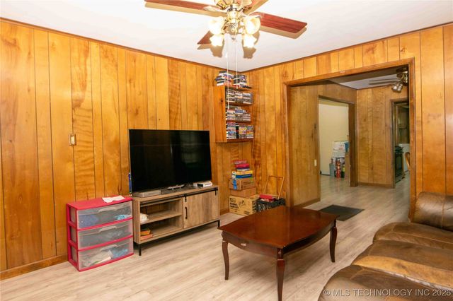 444 S 43rd West Avenue, Tulsa, OK 74127