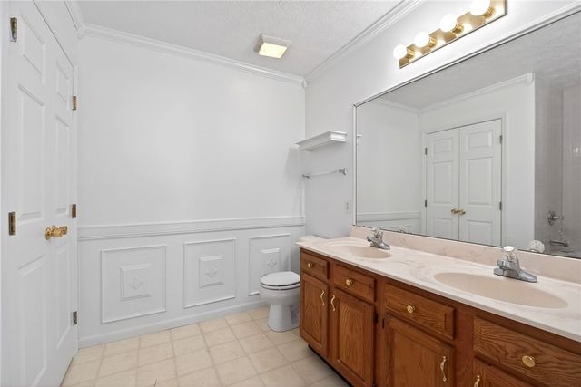 1525 Farrington Drive, Kettering, OH 45420