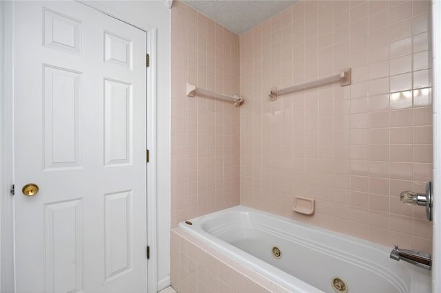 1525 Farrington Drive, Kettering, OH 45420