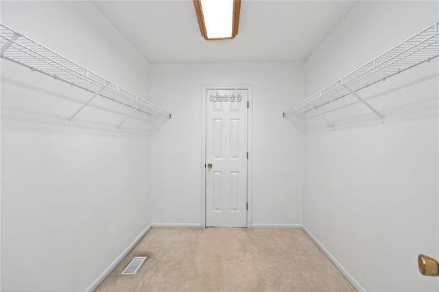 1525 Farrington Drive, Kettering, OH 45420