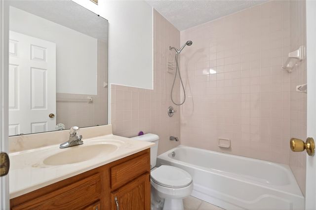 1525 Farrington Drive, Kettering, OH 45420