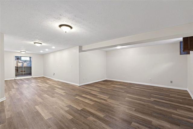 1525 Farrington Drive, Kettering, OH 45420