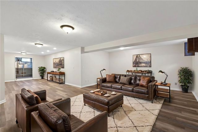 1525 Farrington Drive, Kettering, OH 45420