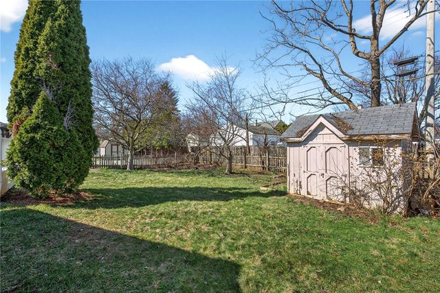 1525 Farrington Drive, Kettering, OH 45420