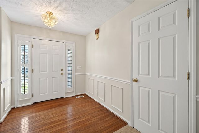 1525 Farrington Drive, Kettering, OH 45420