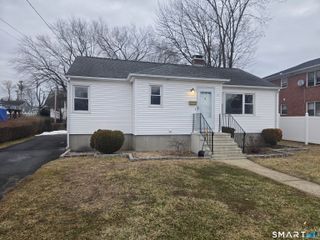 3 Myrtle Avenue, Danbury, CT 06810