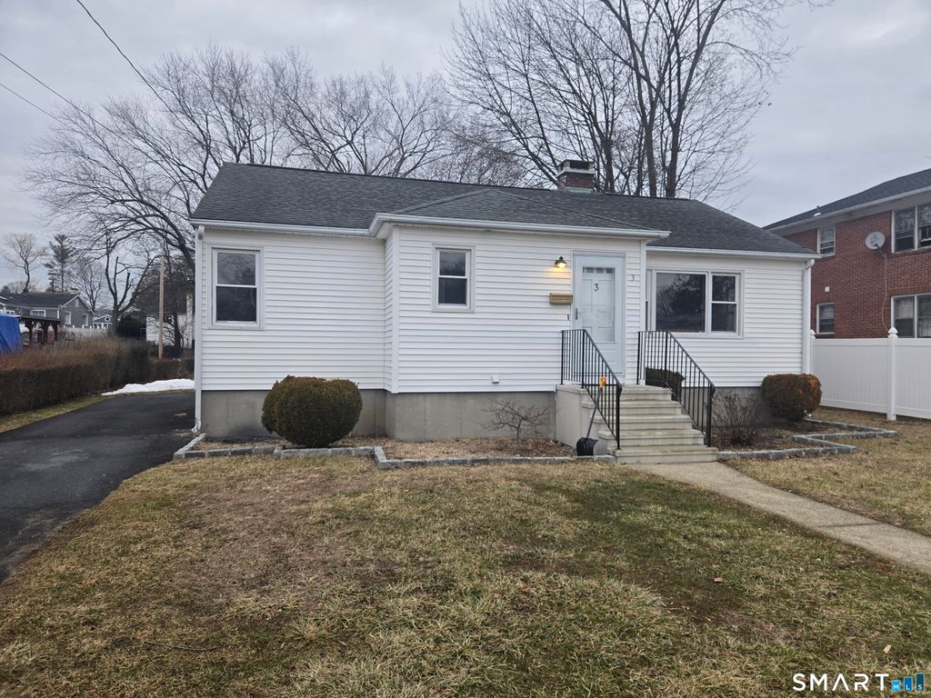 3 Myrtle Avenue, Danbury, CT 06810