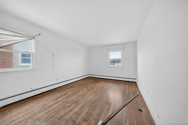 19 Angevine Avenue, Hempstead, NY 11550