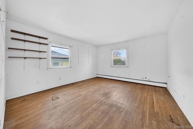 19 Angevine Avenue, Hempstead, NY 11550