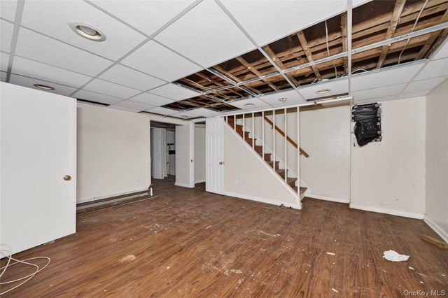 19 Angevine Avenue, Hempstead, NY 11550